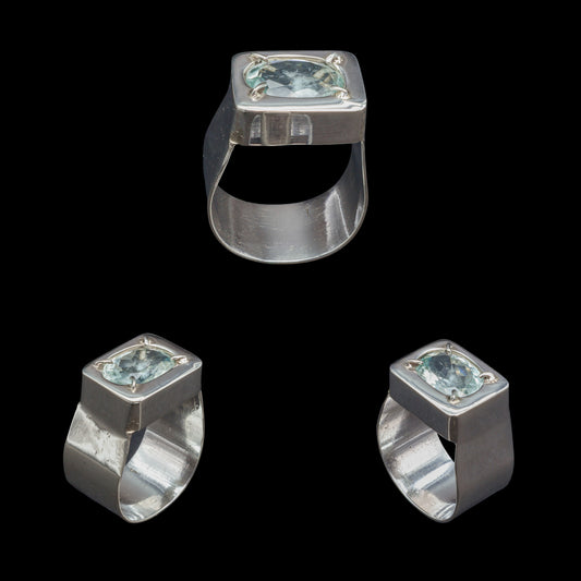 Anillo de Aguamarina