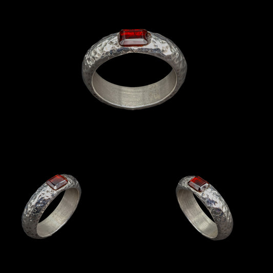 Anillo de Granate Almandino