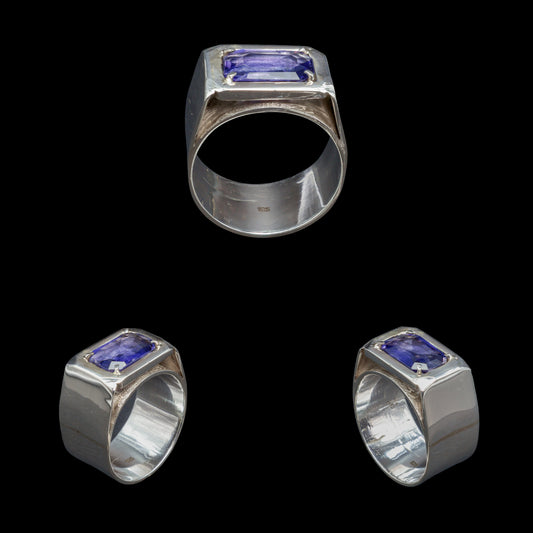 Anillo de Iolita