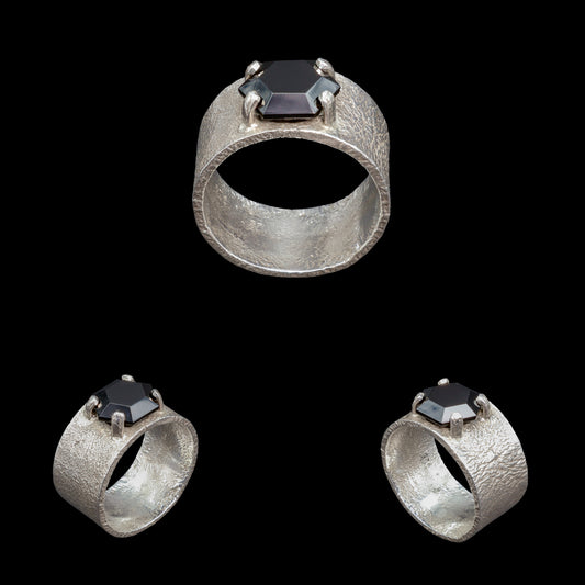 Anillo de Obsidiana
