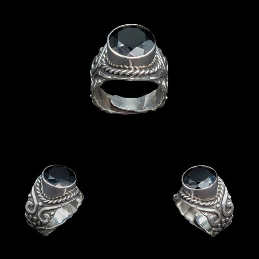 Anillo de Turmalina Negra