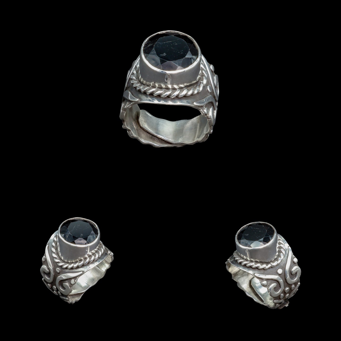 Anillo de Turmalina Negra