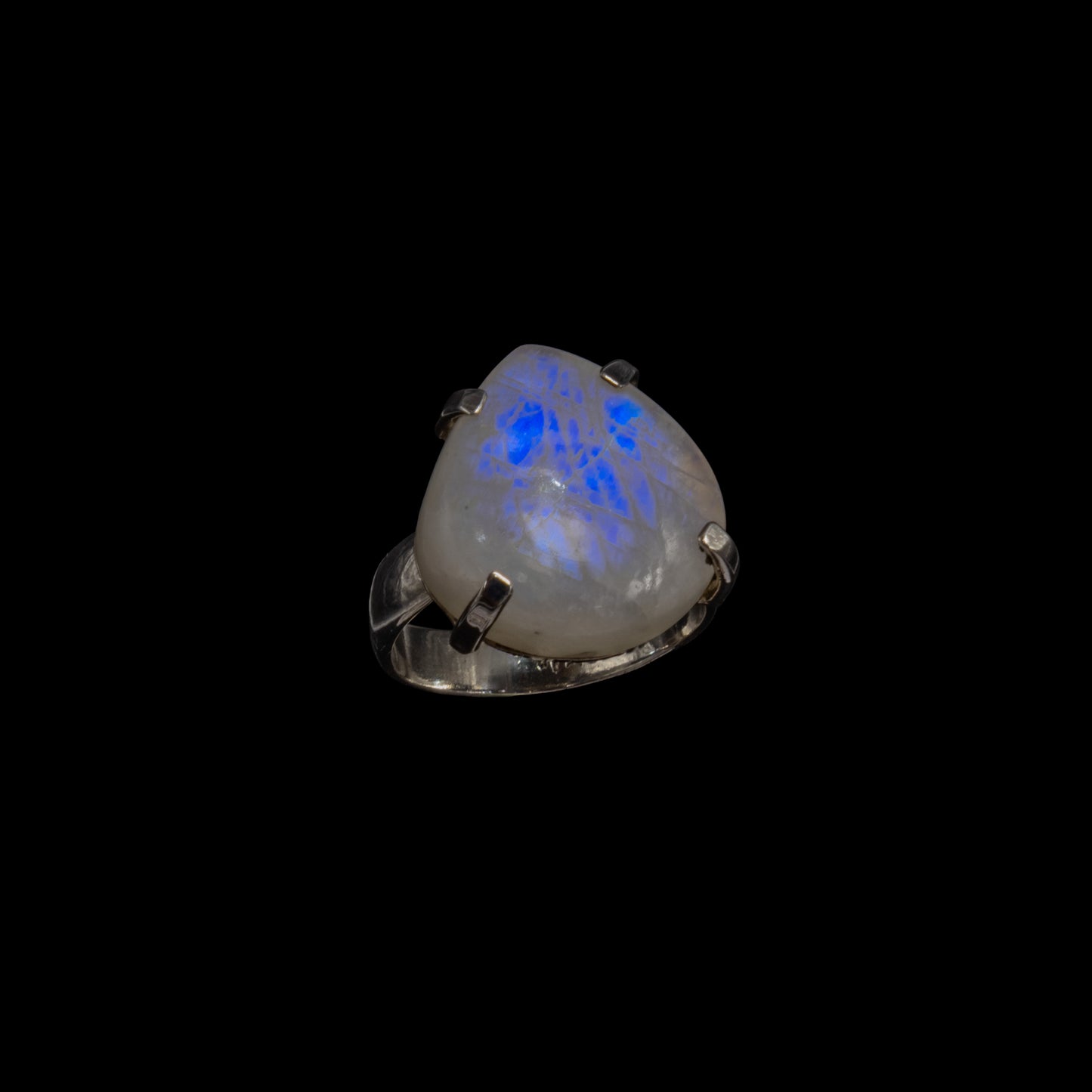 Anillo de Piedra Luna